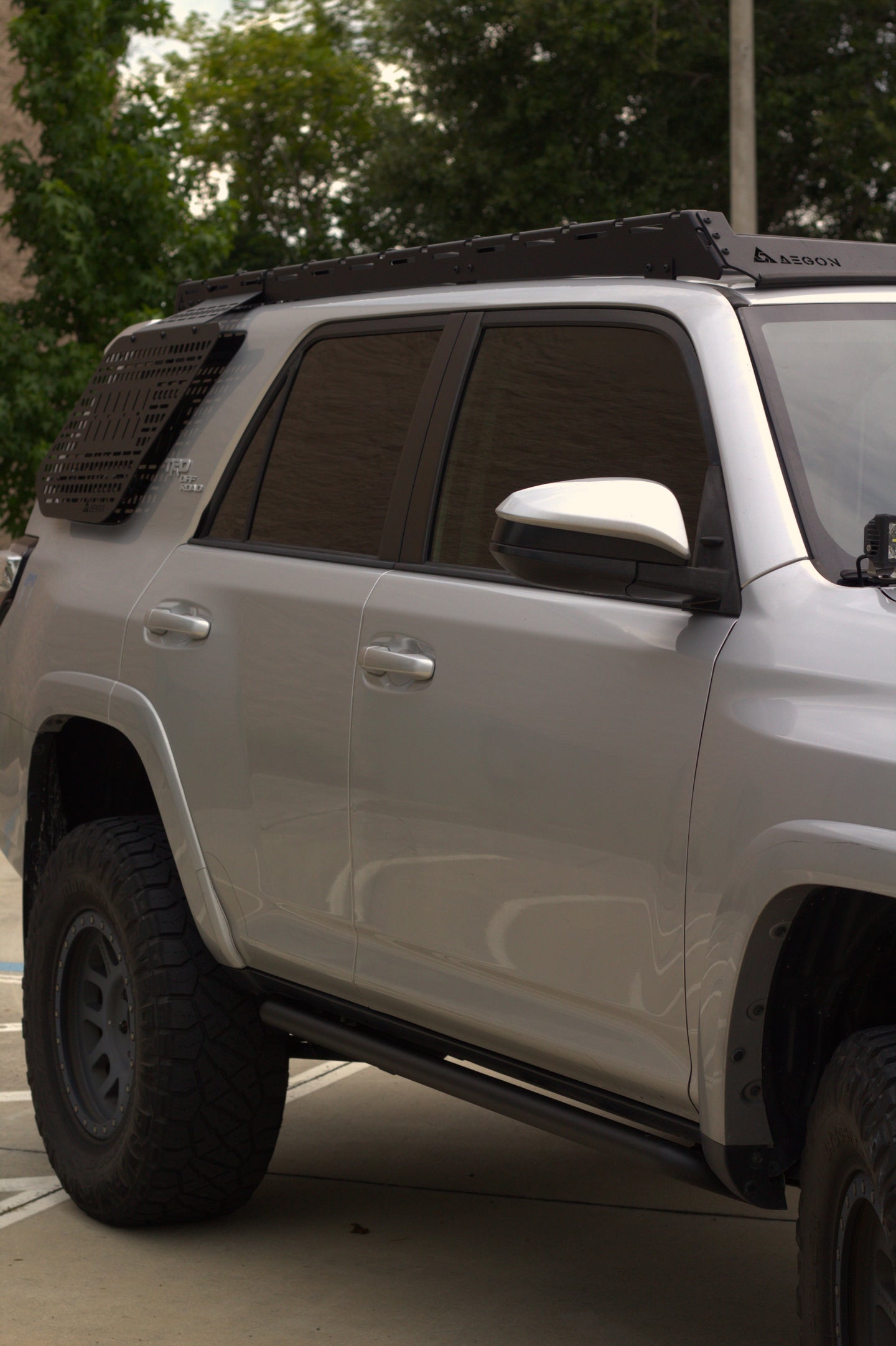 Heavy-duty aluminum rack for 4Runner with 900 lbs static load capacity for rooftop tents.